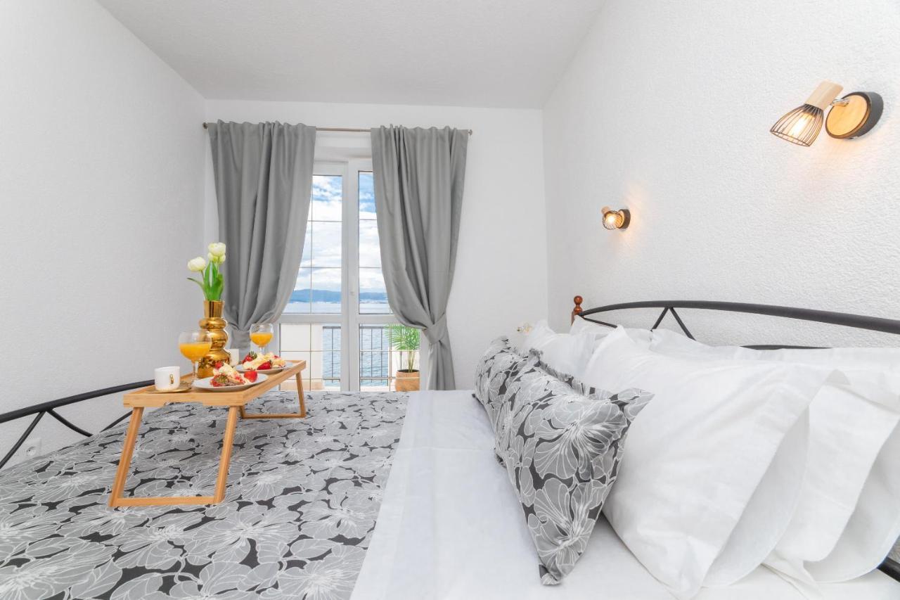 Apartment Meri Сутиван Экстерьер фото