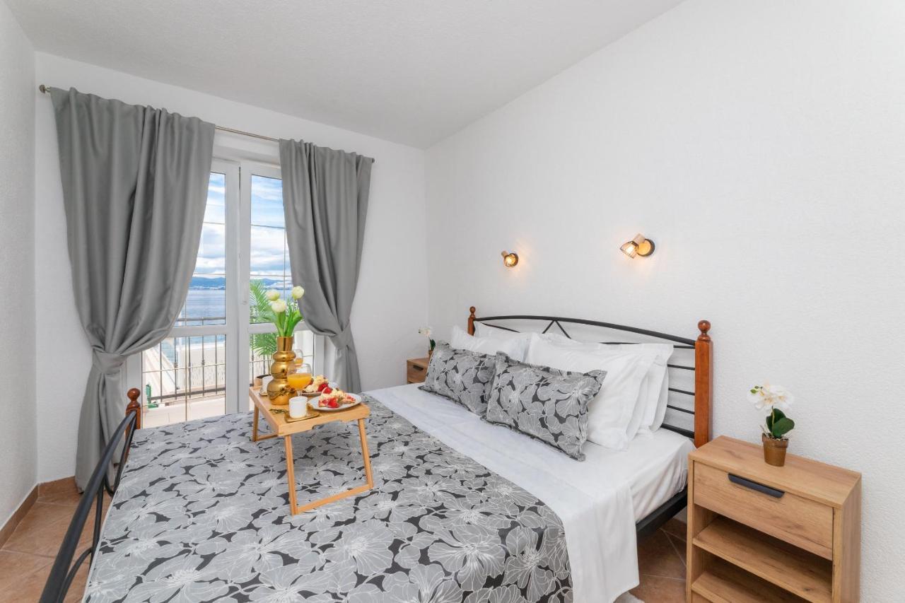 Apartment Meri Сутиван Экстерьер фото
